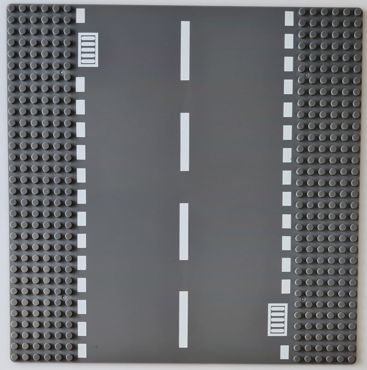 BASEPLATE 32x32 Studs Road Straight Generic Brand