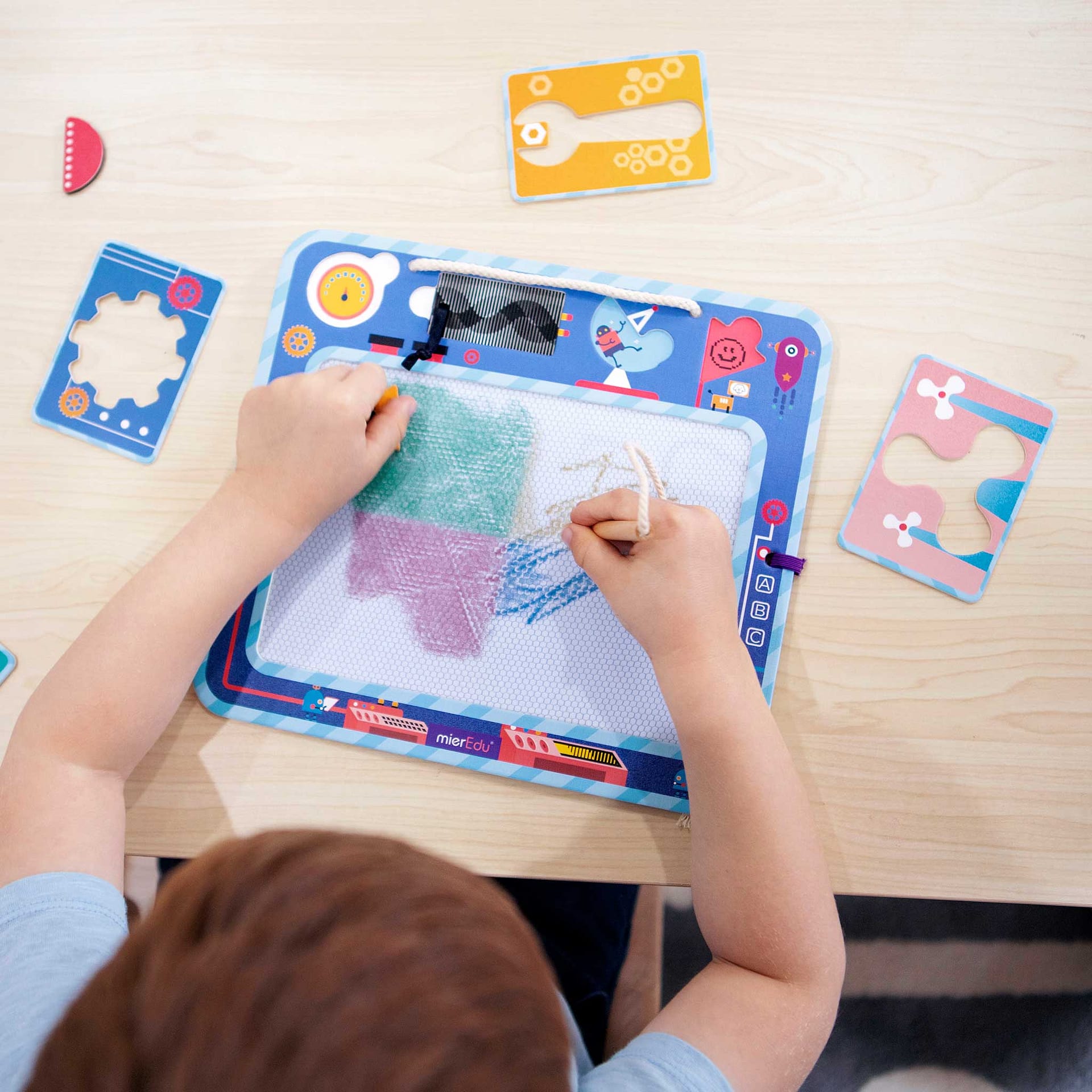 mierEdu - Magic Go Drawing Board - Doodle Robot