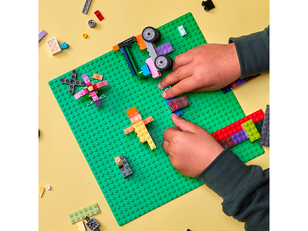 LEGO® 11023 Green Baseplate - Classic 4+