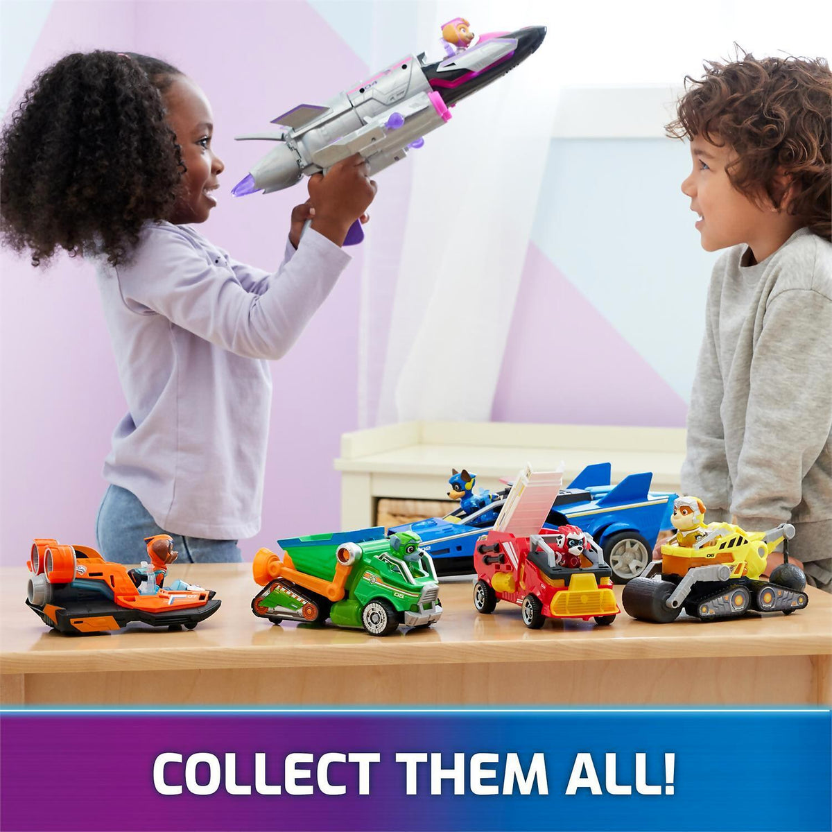 Paw Patrol - The Mighty Movie Transforming Rescue Jet With Skye - Spin Master