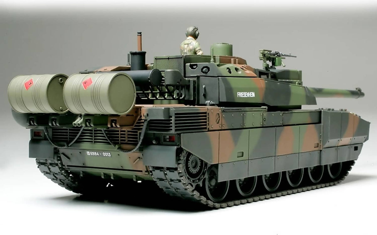 TAMIYA - FRENCH MAIN BATTLE TANK LECLERC SERIES 2 SCALE 1:35