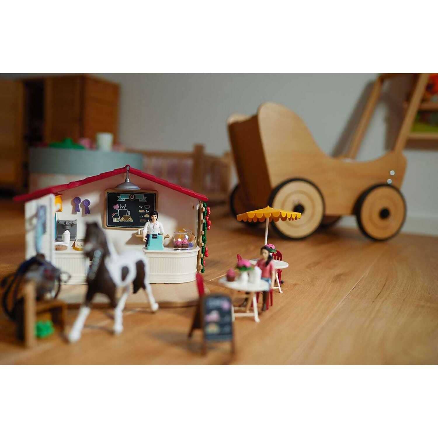 Schleich - Rider Cafe Horse Club Figurine Playset
