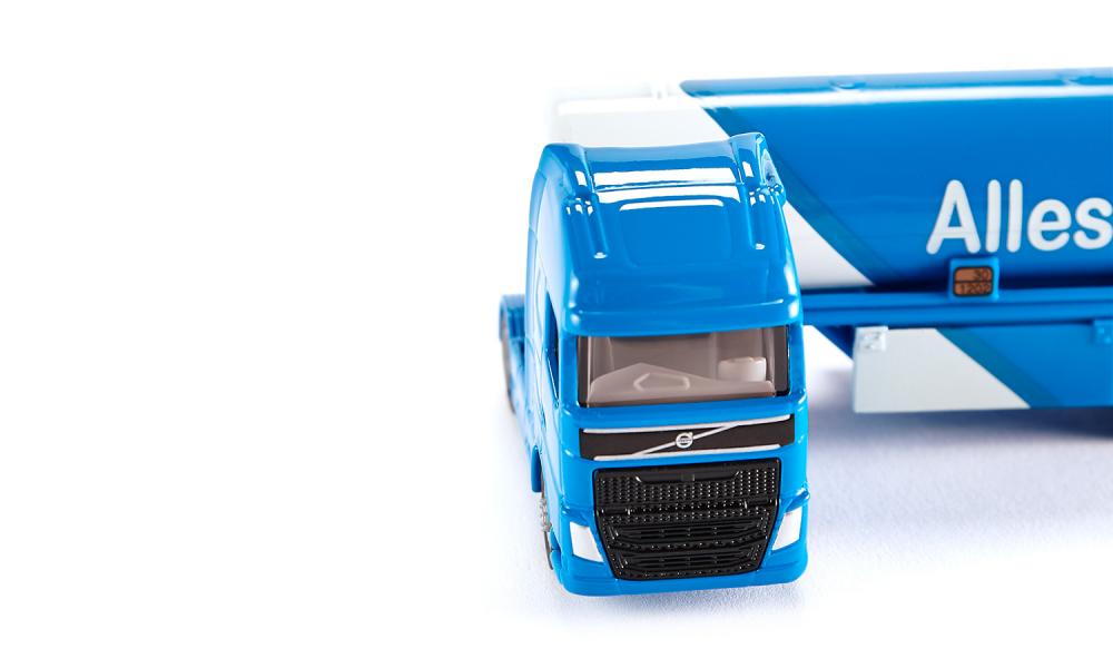 Siku - Articulated Tanker Truck With Tandem Trailer - 1:87 Scale Die-Cast Fuel Transport Model