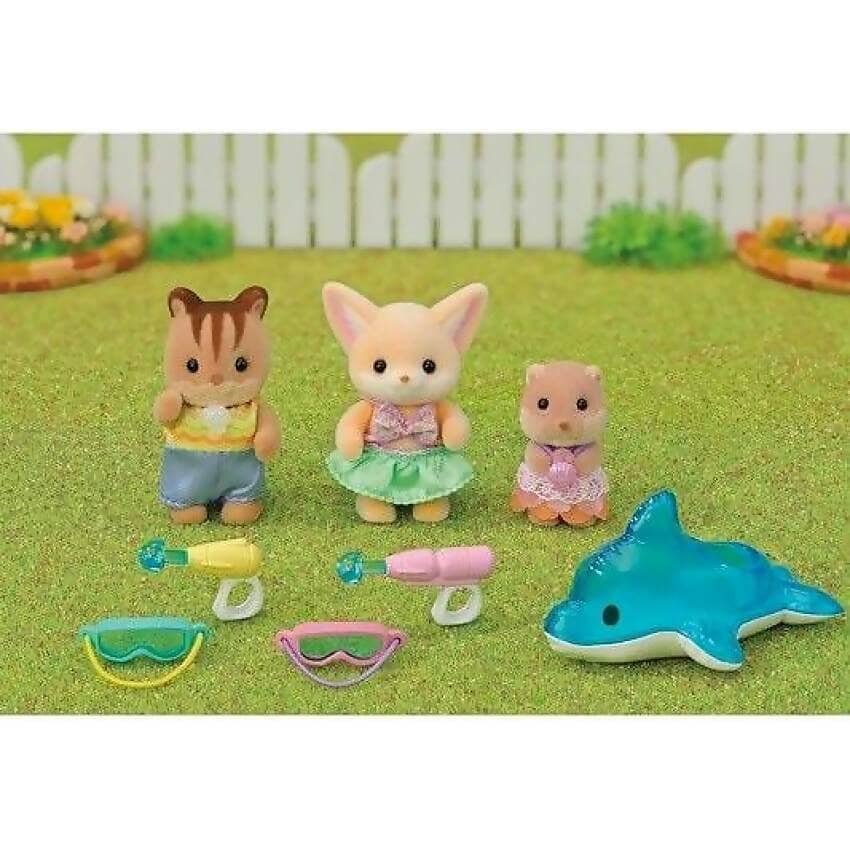 Sylvanian Families - Nursery Friends Pool Fun Trio Playset