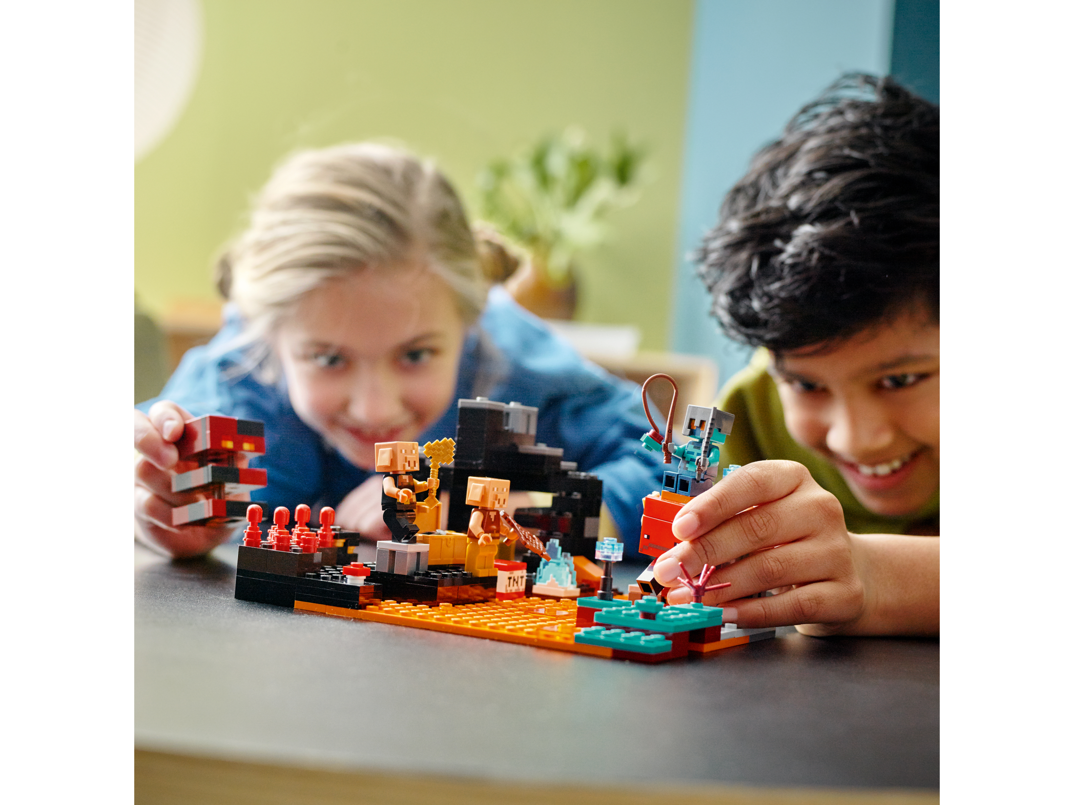 LEGO® 21185 The Nether Bastion - Minecraft®