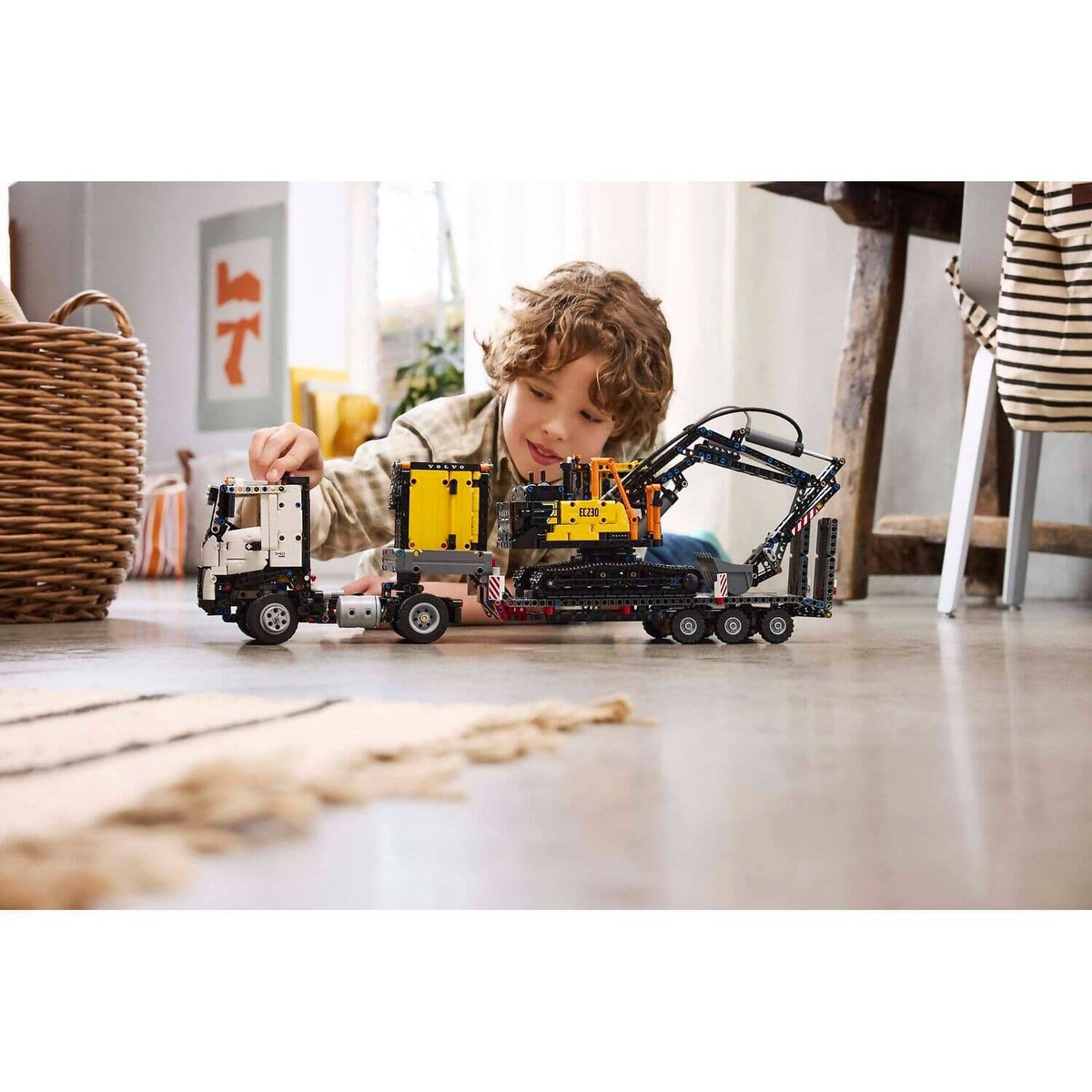 LEGO® 42175 Volvo FMX Truck & EC230 Electric Excavator - Technic