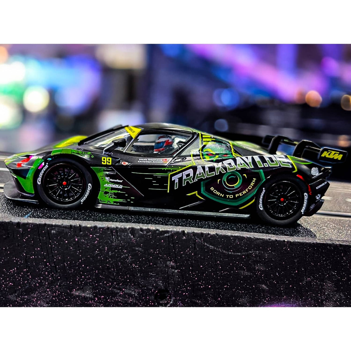 CARRERA - DIGITAL 1:32 - KTM X-BOW GT2 - SLOT CAR ALSO SUITS SCALEXTRIC