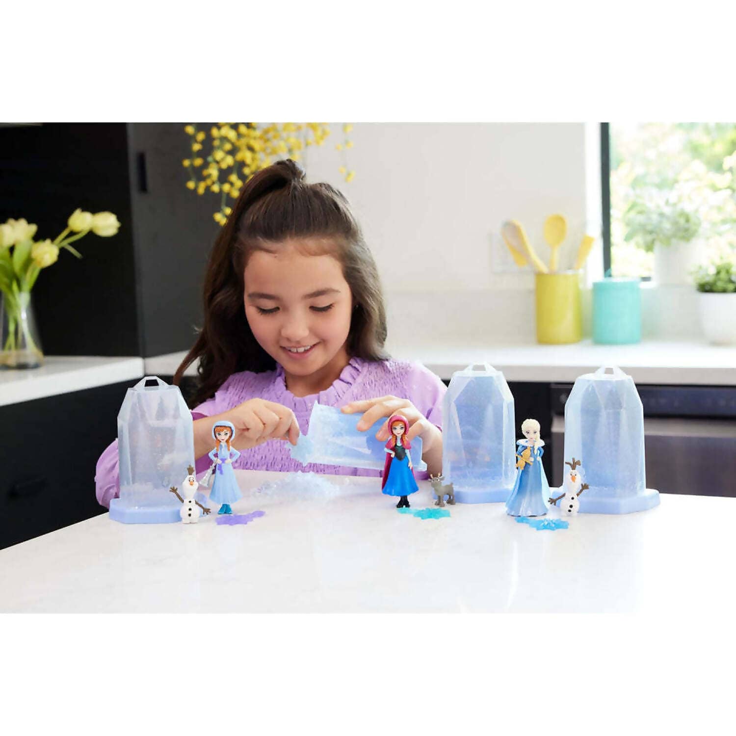 Disney Frozen - Snow Reveal Doll Assorted Styles