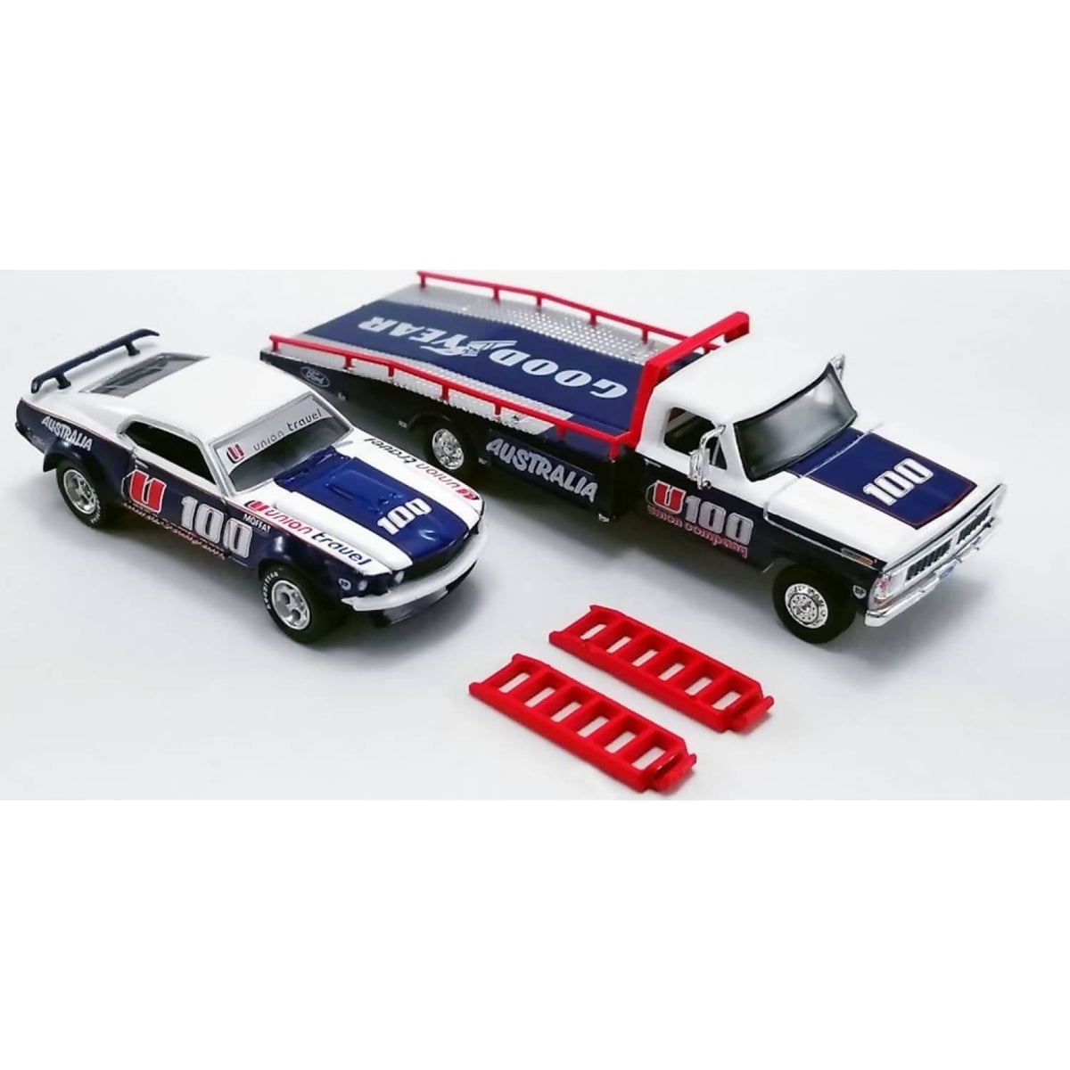 DDA COLLECTIBLES - 1:24 SCALE - ALLAN MOFFAT U100 BRUT LIVERY 1969 TRANS AM MUSTANG WITH FORD F-350 RAMP TRUCK