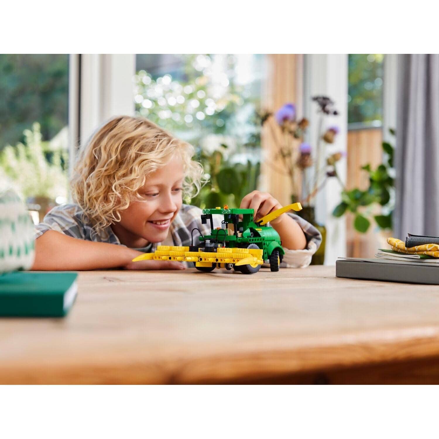 LEGO® 42168 John Deere 9700 Forage Harvester - Technic