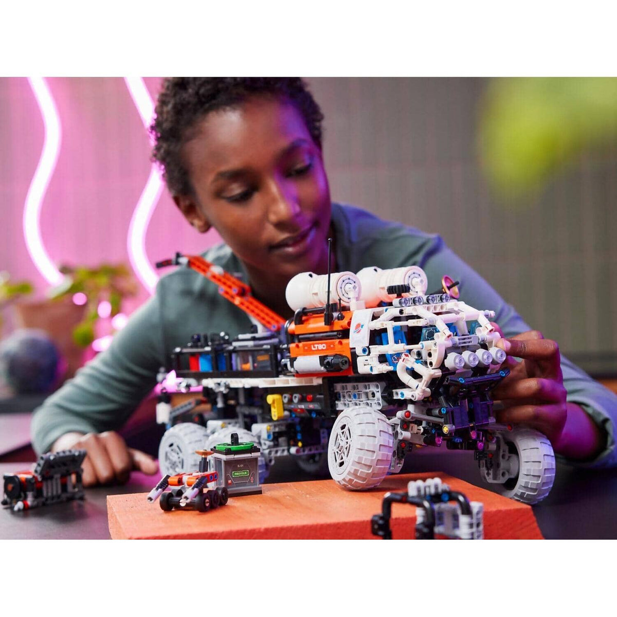 LEGO® 42180 Mars Crew Exploration Rover - Technic
