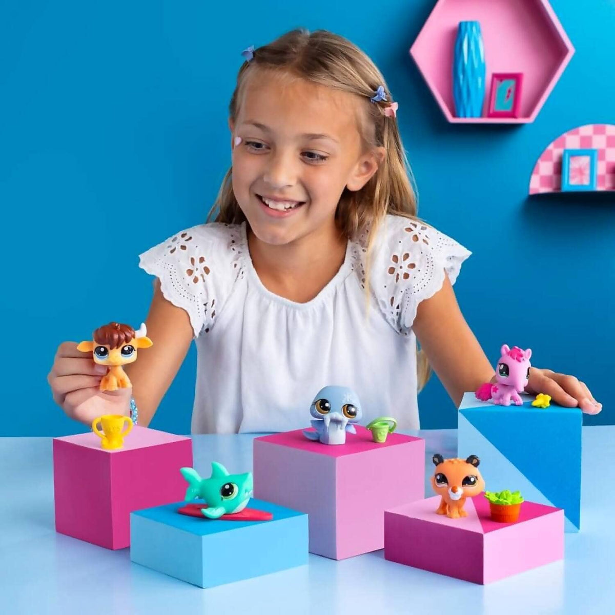 Littlest Pet Shop - S1 Surprise Blind Box Singles
