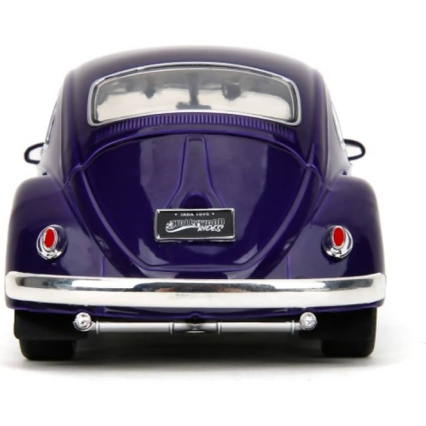 JADA TOYS - WEDNESDAY VW BEETLE WITH WEDNESDAY FIGURE 1:24 SCALE DIECAST VEHICLE FIGURE SET