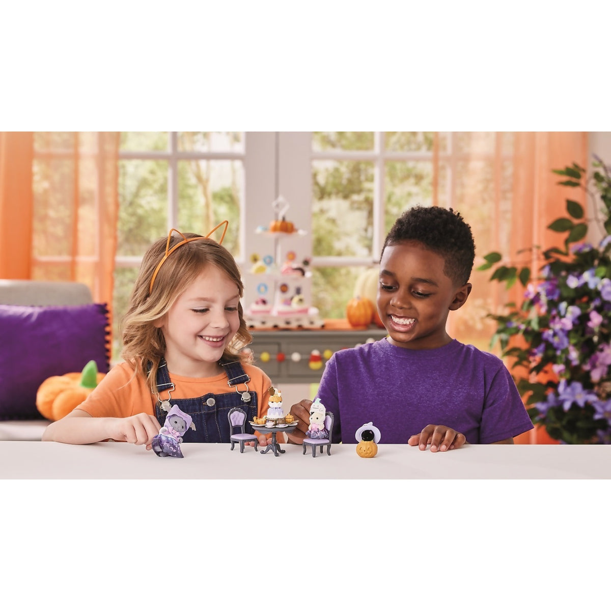 Sylvanian Families - Halloween Suprise Party Playset