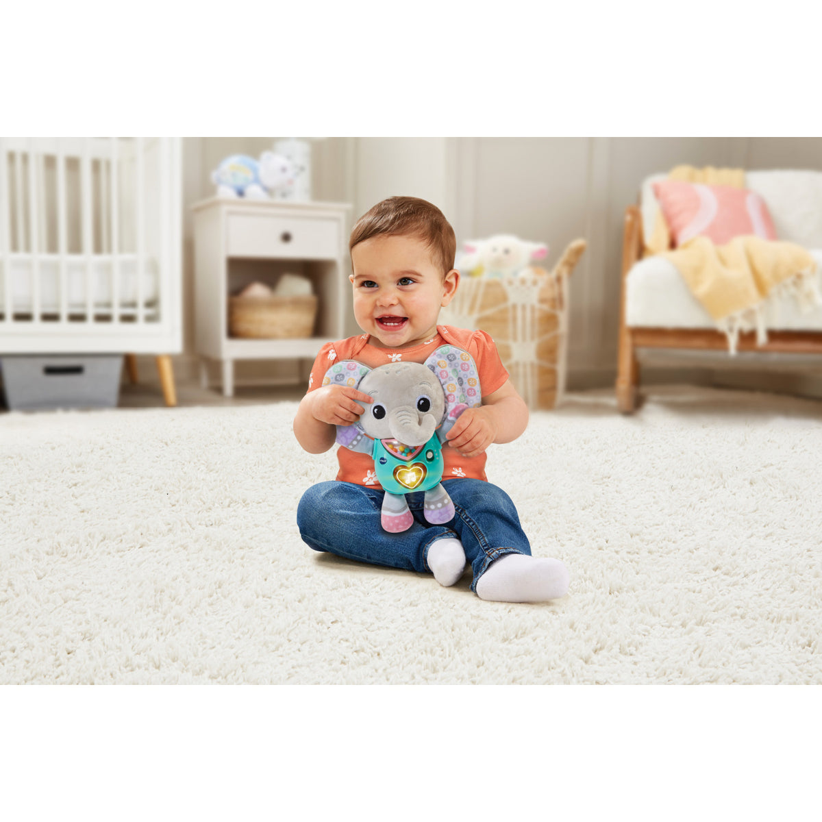 VTech - Cuddle & Sing Elephant