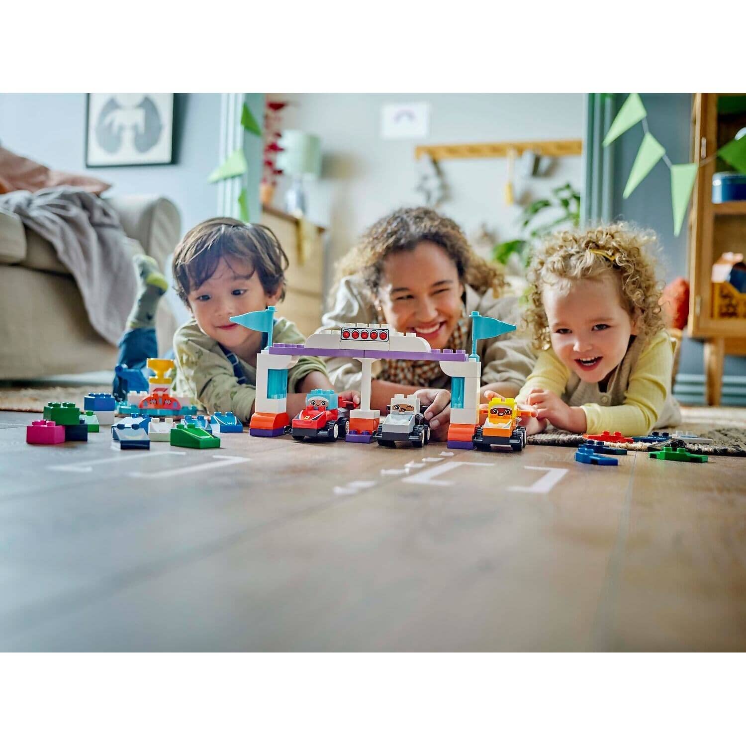 LEGO® 10445 F1 Team Race Cars & Drivers -  DUPLO®