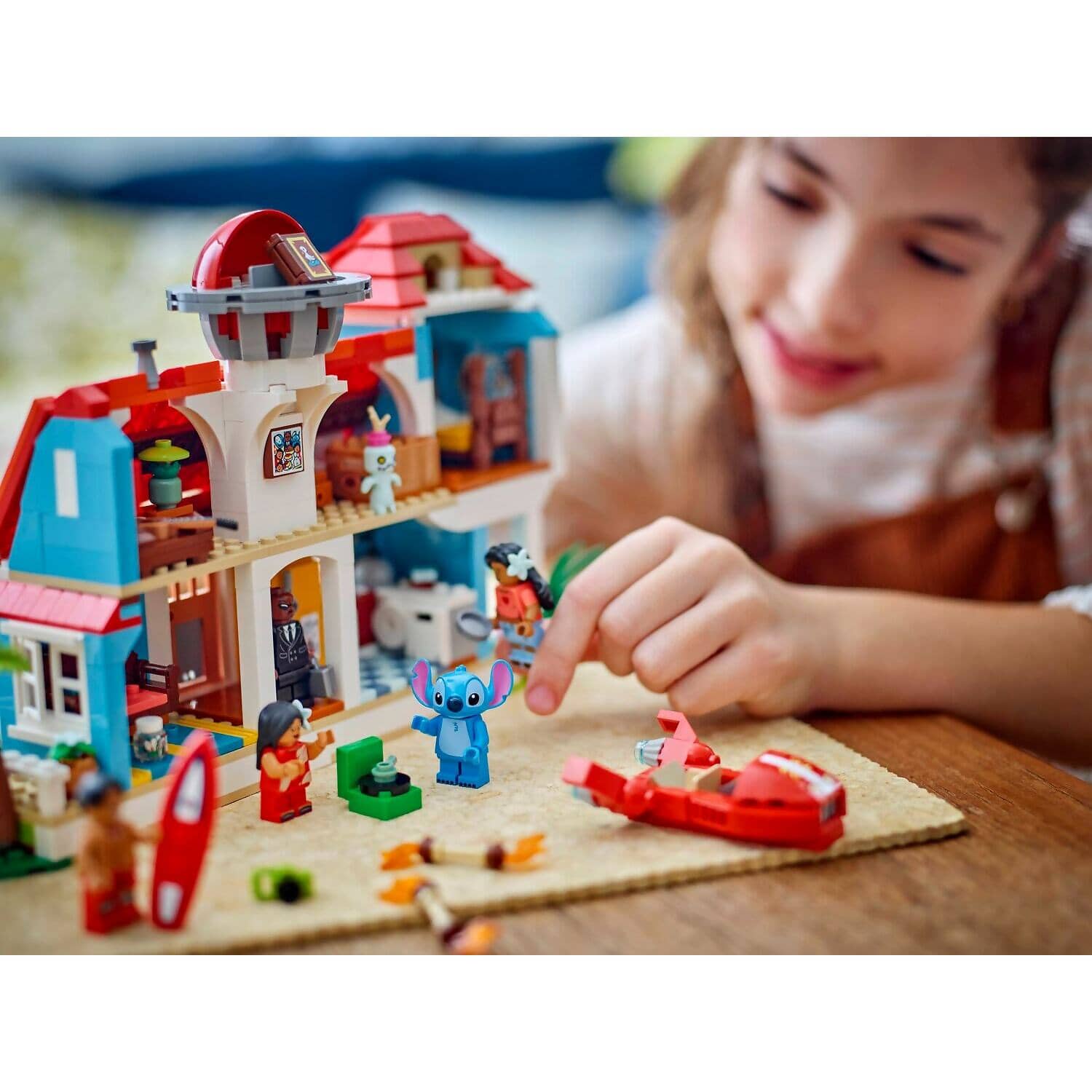LEGO® 43268 Lilo and Stitch Beach House - Disney