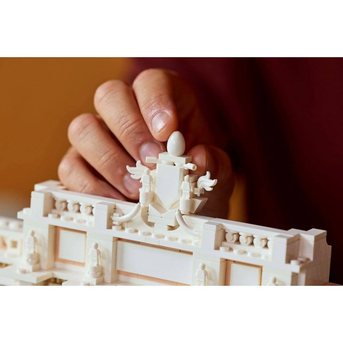 LEGO® 21062 Trevi Fountain - LEGO® Architecture