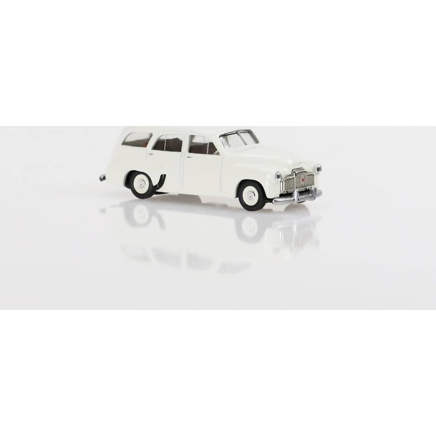 DDA COLLECTIBLES - 1:64 SCALE - 1953 WHITE FX HOLDEN STATION WAGON - DIECAST MODEL