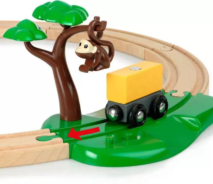 BRIO World - Wooden Train Set Safari Railway Set 17pce