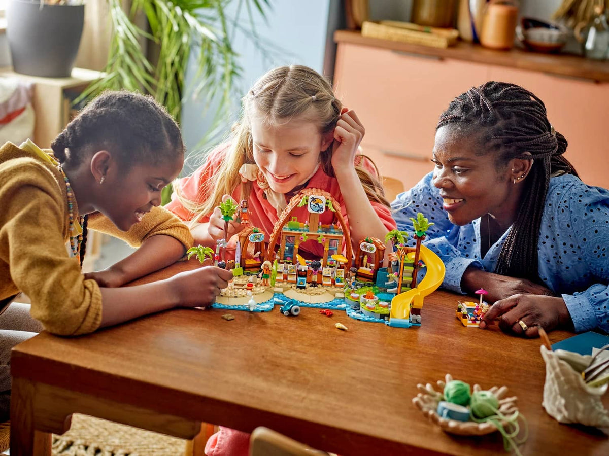LEGO® 42673 Family Vacation Beach Resort - Friends