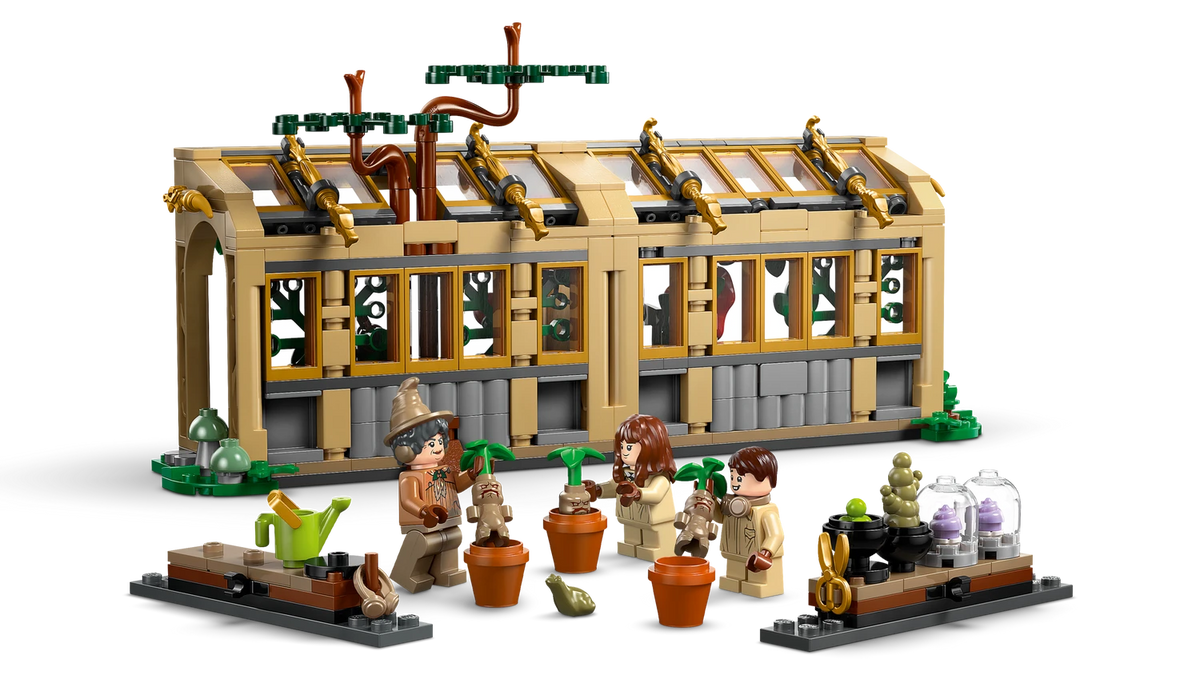 LEGO® 76445 Hogwarts Castle: Herbology Class - Harry Potter™