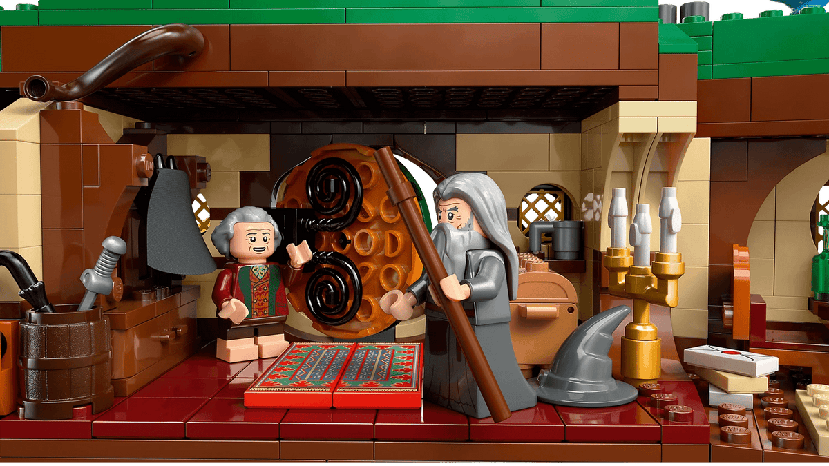 LEGO® 10354 The Lord of the Rings™: The Shire - ICONS