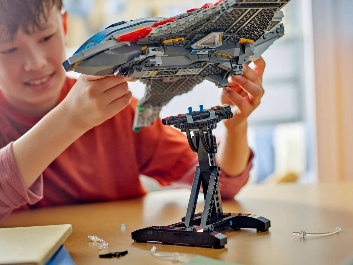 LEGO® 76325 Avengers: Age of Ultron Quinjet - Marvel Super Heroes