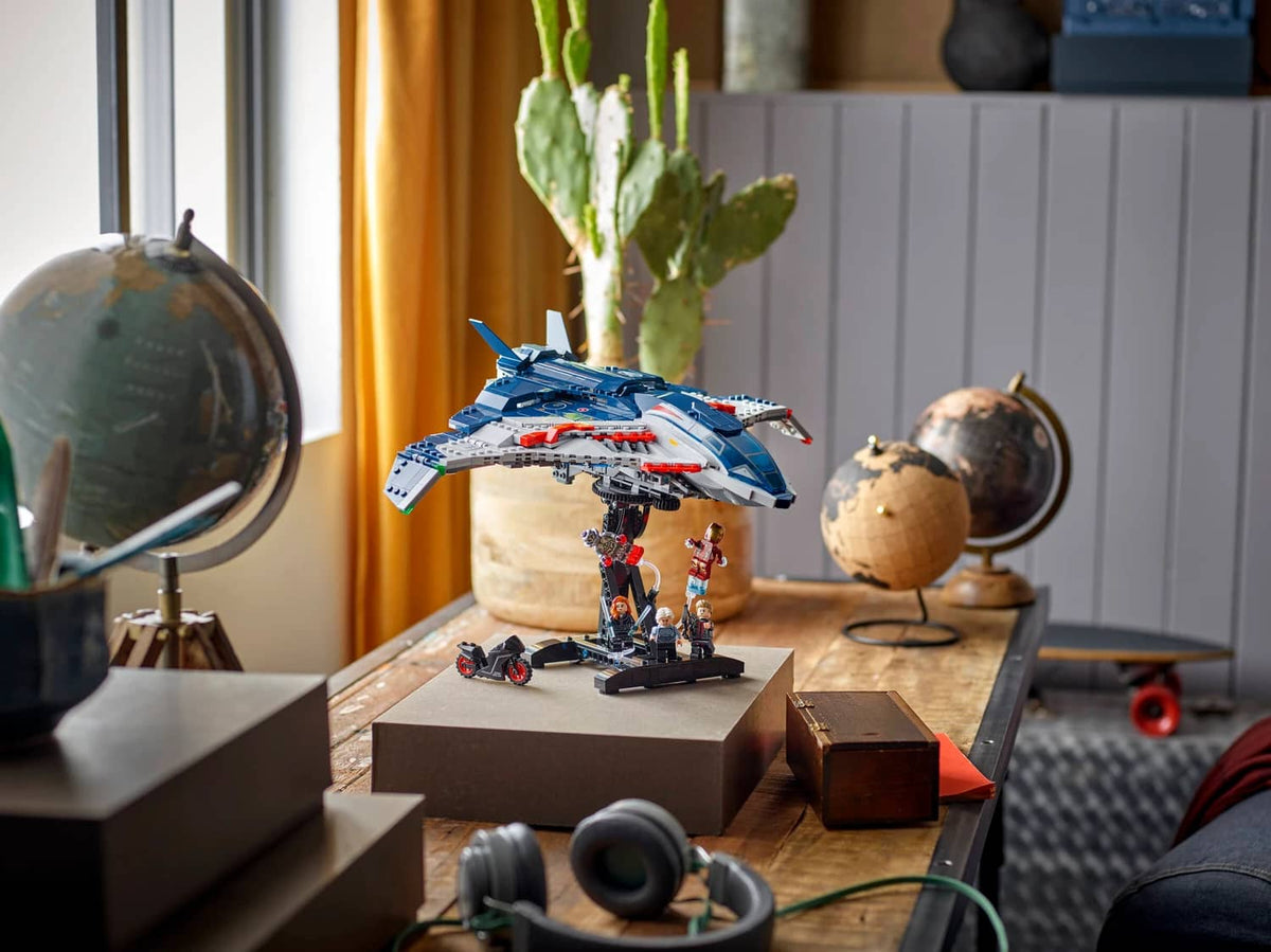 LEGO® 76325 Avengers: Age of Ultron Quinjet - Marvel Super Heroes