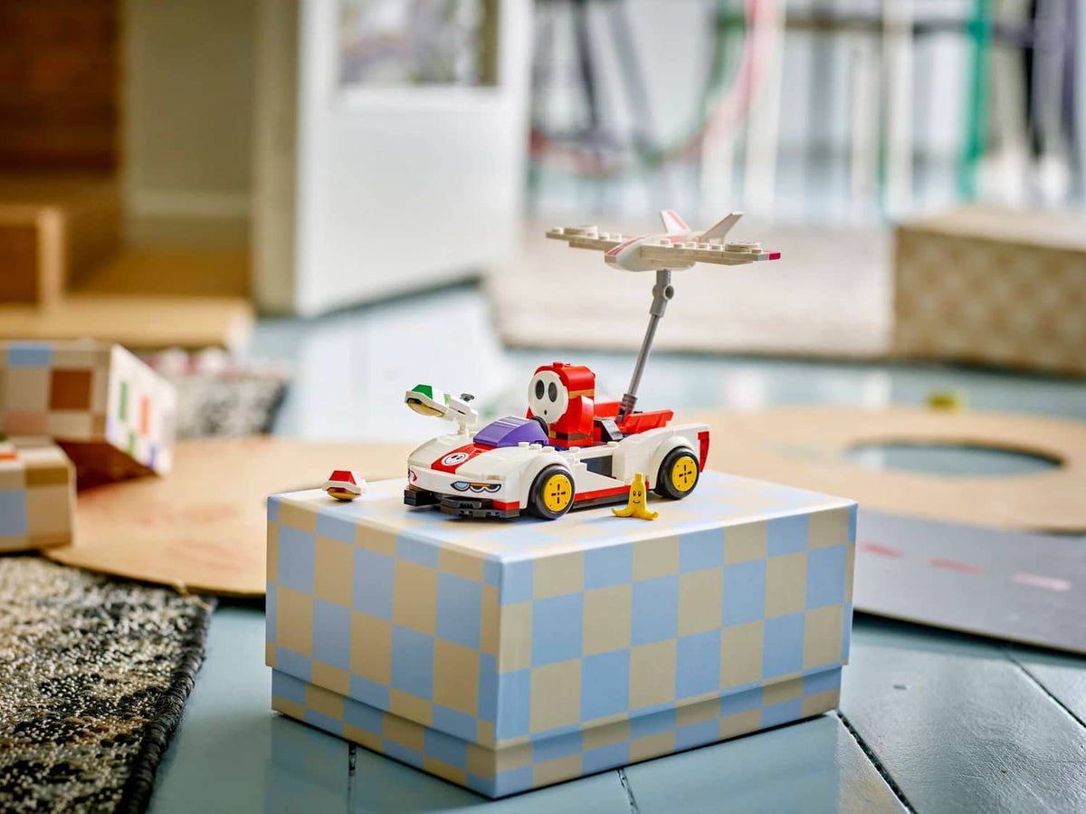 LEGO® 72045 Mario Kart - Shy Guy & P-Wing - Super Mario™