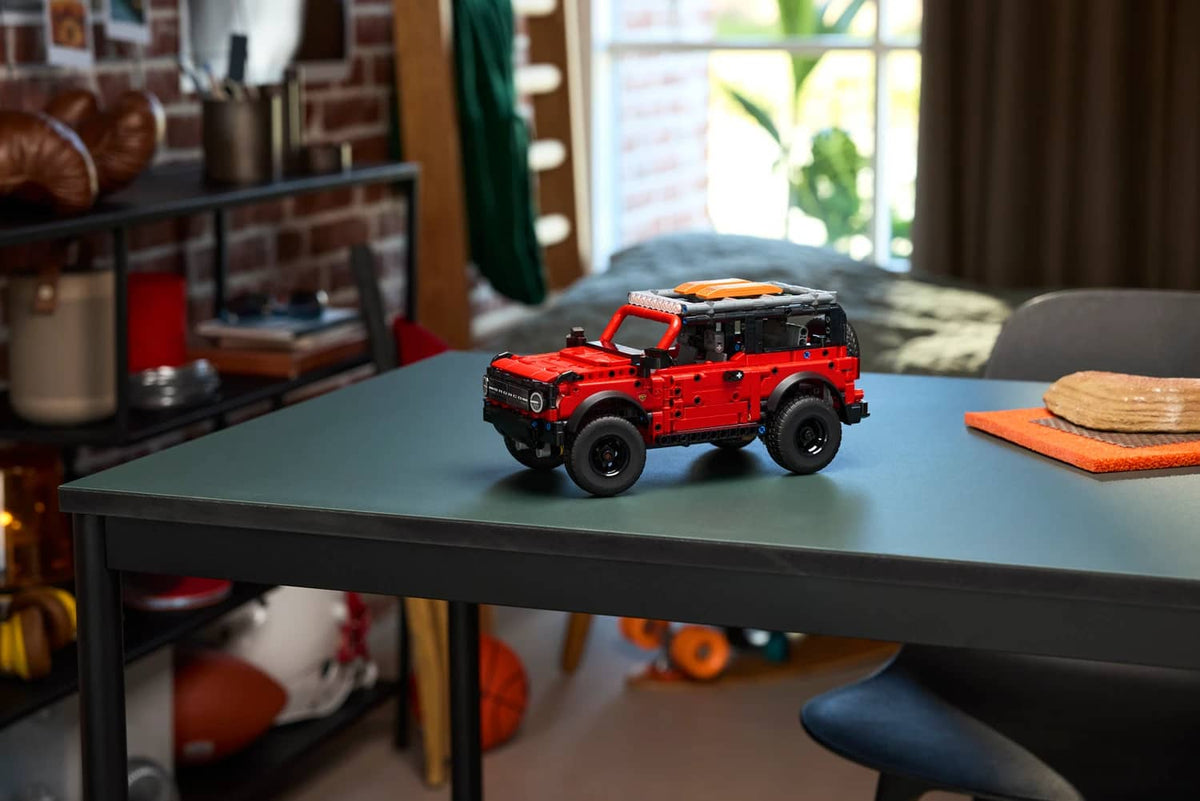 LEGO® 42213 Ford Bronco SUV - Technic