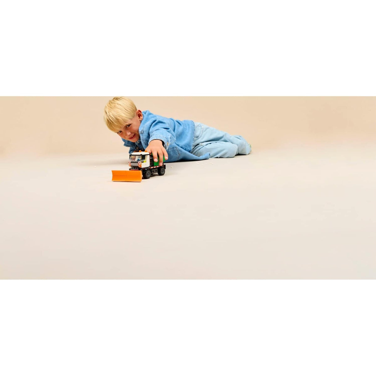 LEGO® 60490 Snowplow - City
