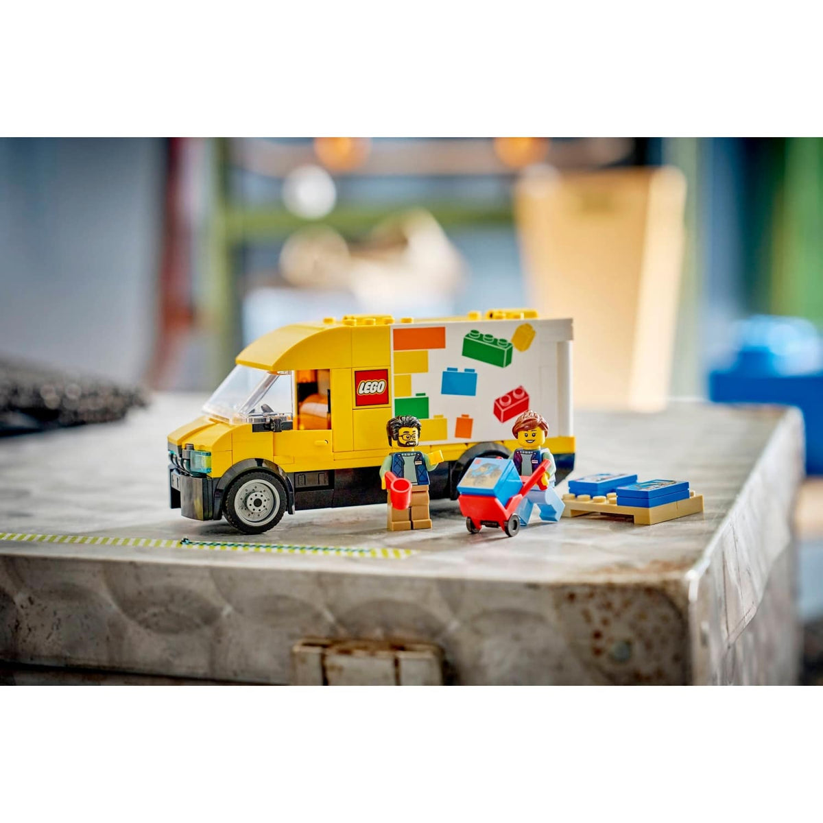LEGO® 60500 The LEGO® Van - City