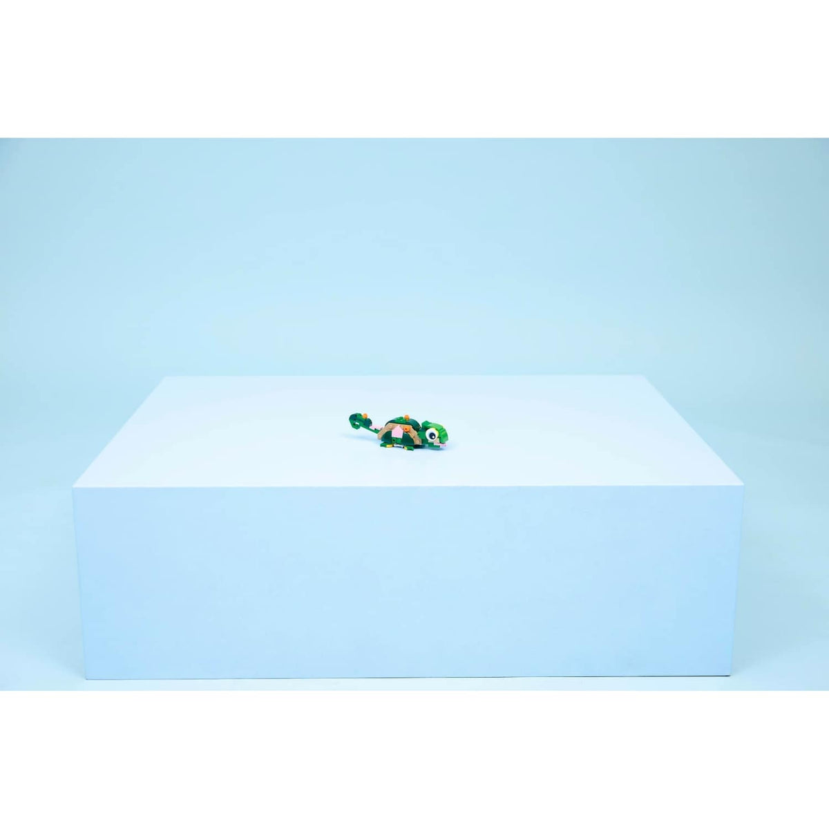LEGO® 31377 Turtle with a Water Lily Flower - Creator 3-in-1