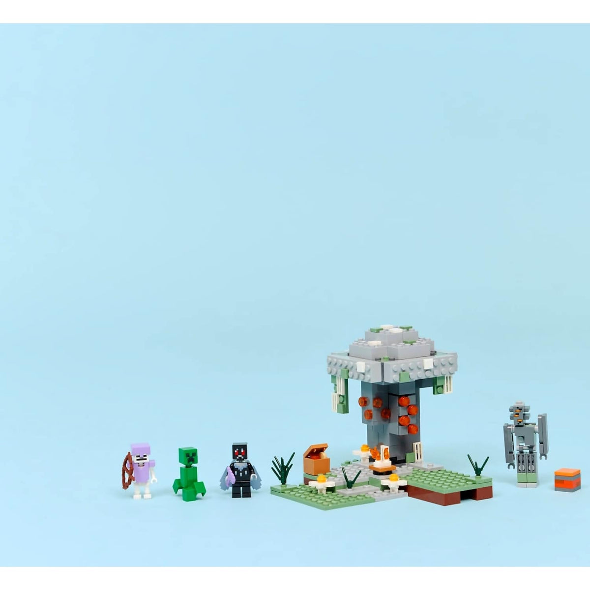 LEGO® 21586 The Pale Garden - Minecraft®