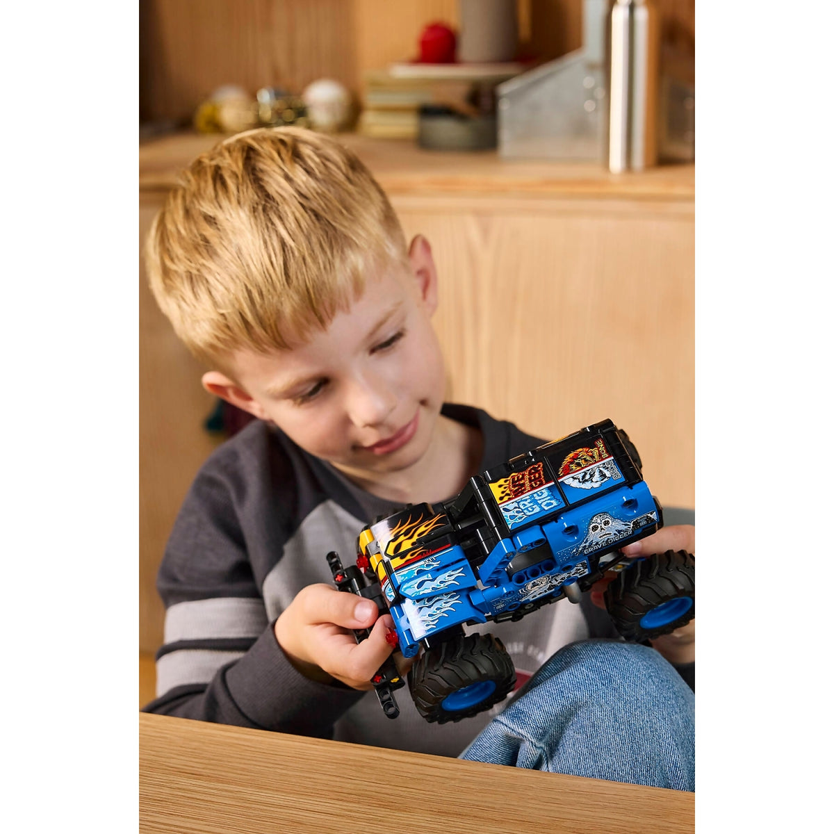 LEGO® 42219 Monster Jam Grave Digger Fire and Ice - Technic