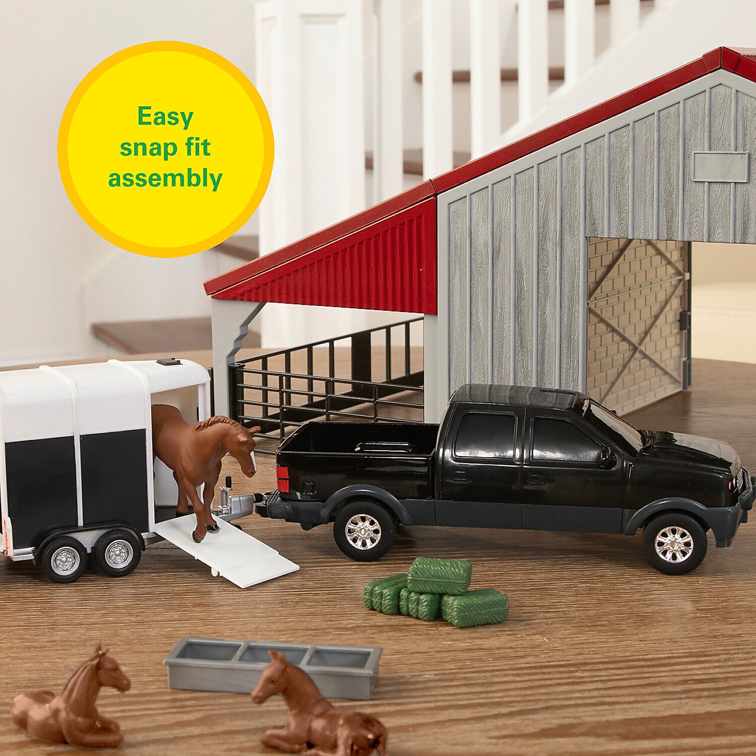 John Deere - 1:32 Scale Weathered Barn 13 Piece Farm Playset