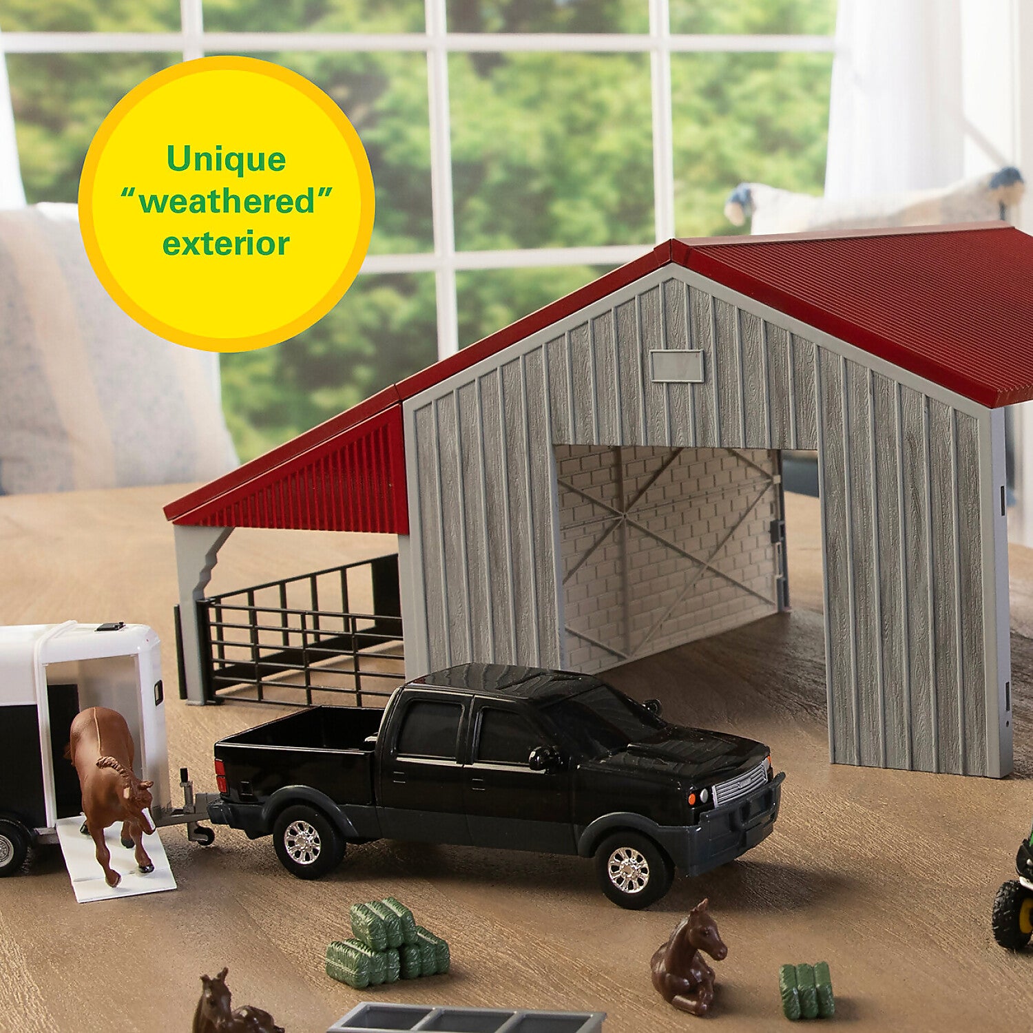 John Deere - 1:32 Scale Weathered Barn 13 Piece Farm Playset