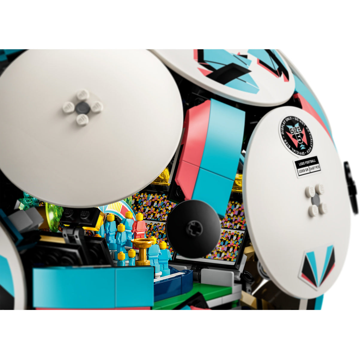 LEGO® 43019 Football - Editions