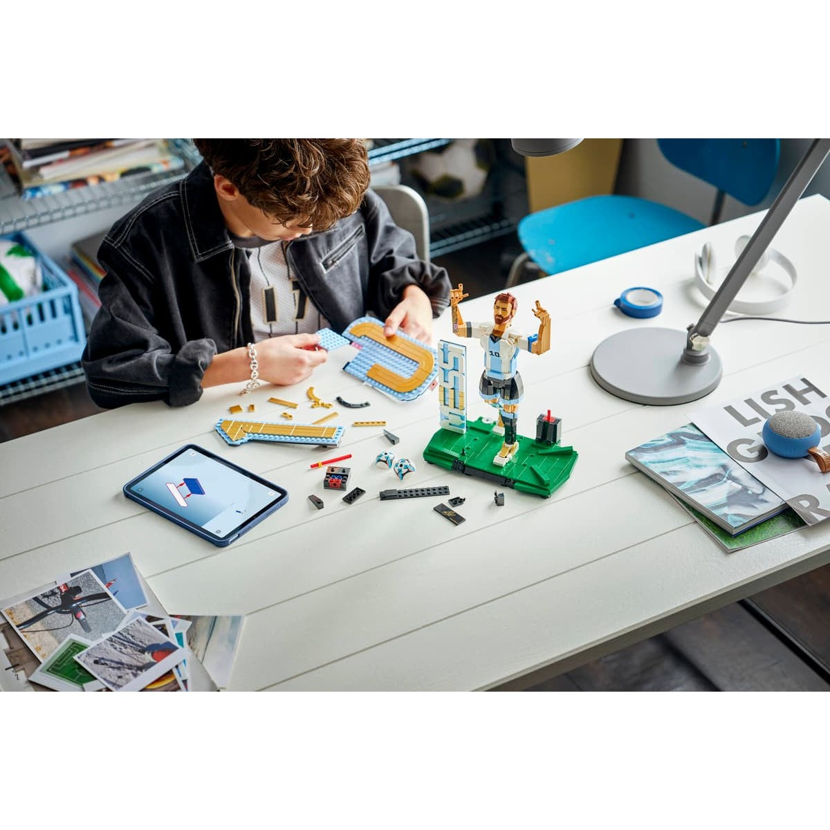 LEGO® 43015 Lionel Messi Football Legend - Editions