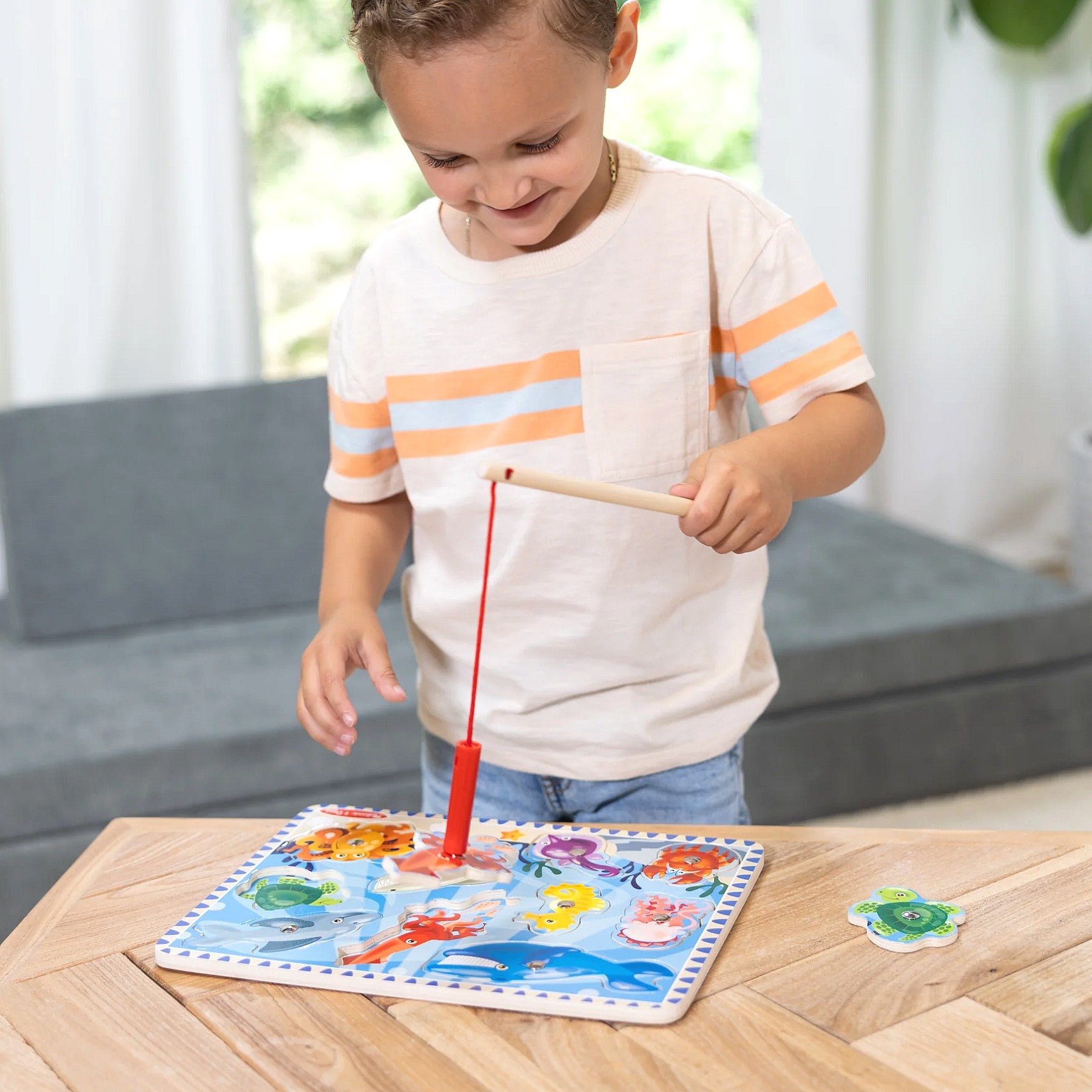 Melissa & Doug - Wooden Fishing Magnetic Puzzle Game 10 Pieces