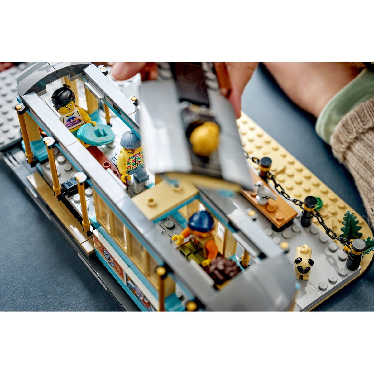 LEGO® 60506 Classic Beach Streetcar - City