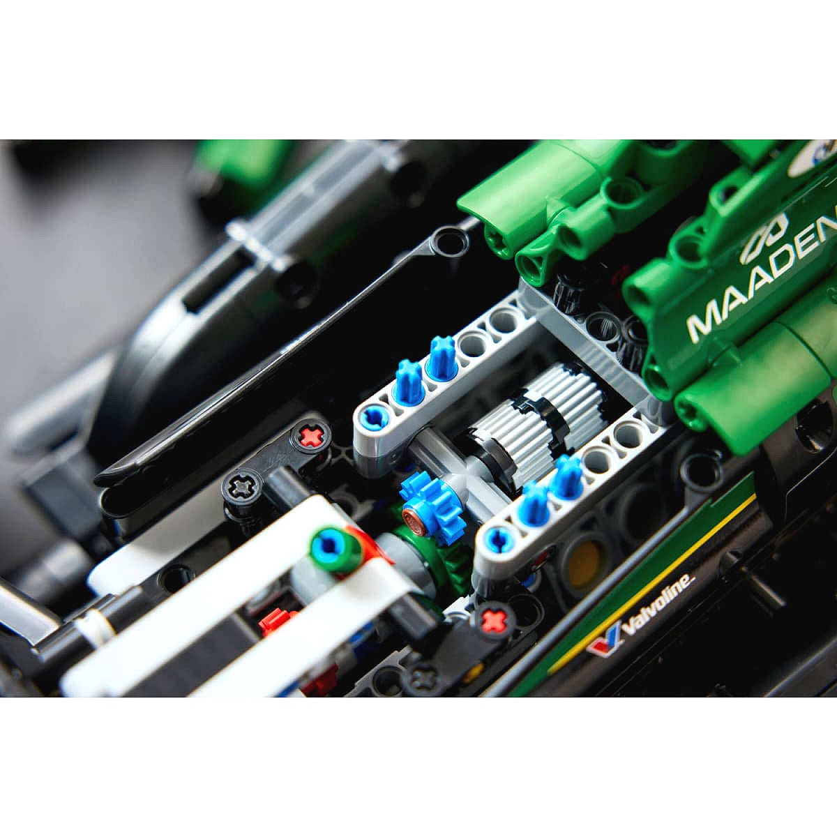 LEGO® 42240 Aston Martin Aramco AMR25 F1® Car - Technic