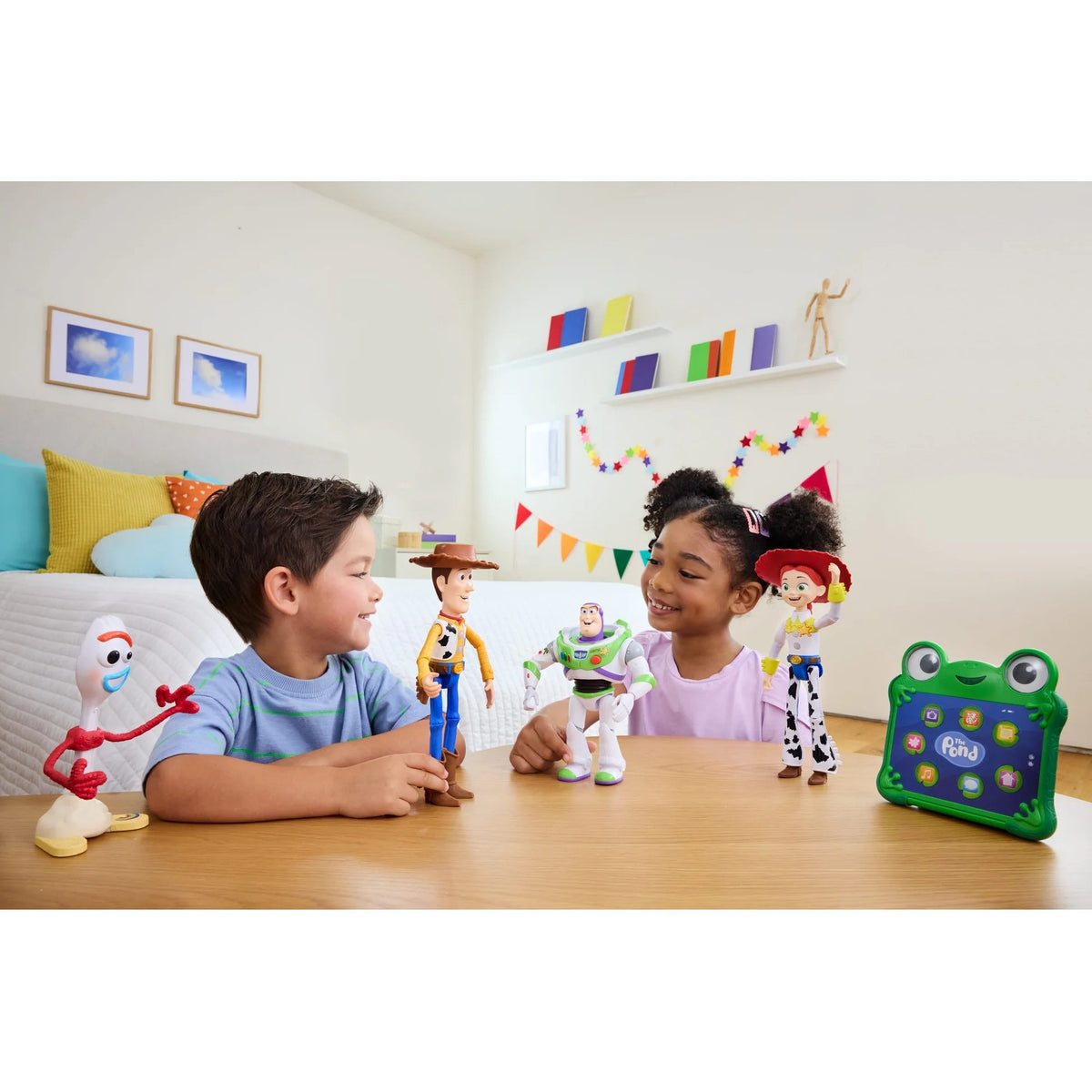 Disney Pixar -  - Toy Story 5 Interactables Buzz Lightyear 7-Inch Figure - Mattel
