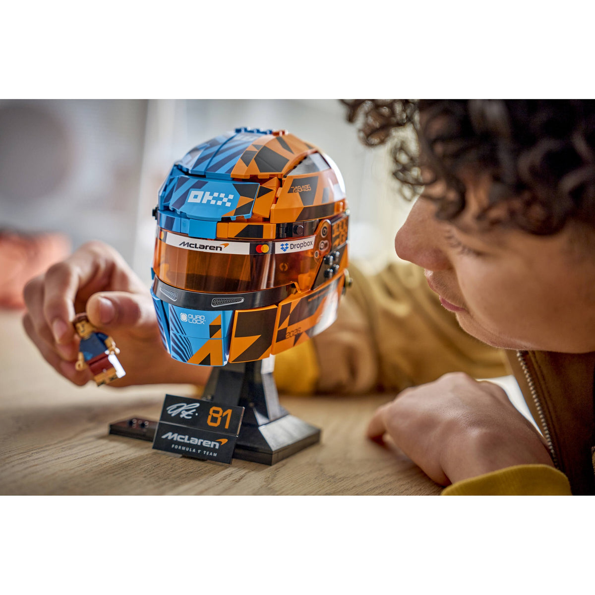 LEGO® 43017 McLaren Mastercard F1 Team Oscar Piastri Helmet - Editions