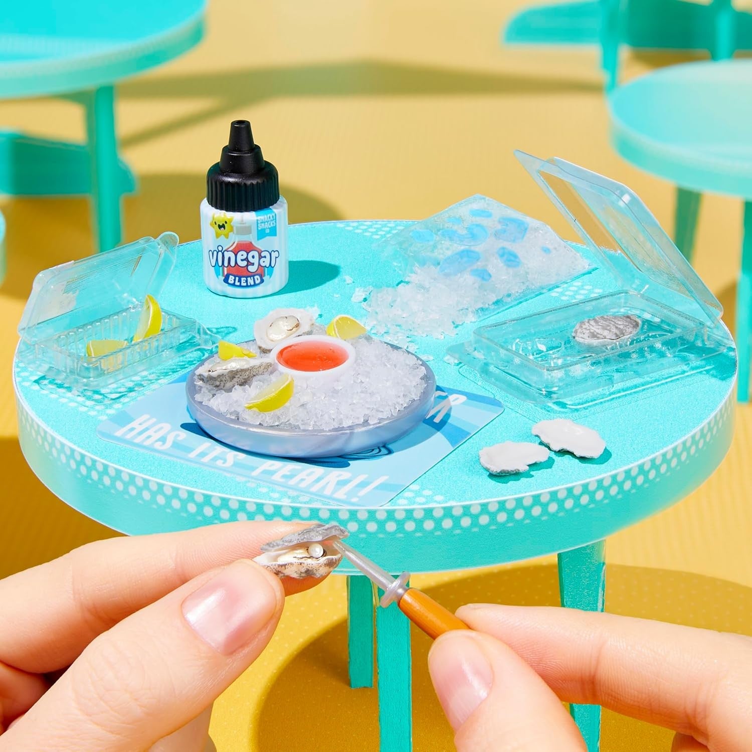 MGA's -  Miniverse - Make It Mini Cafe Series Series 6 Blind Capsule