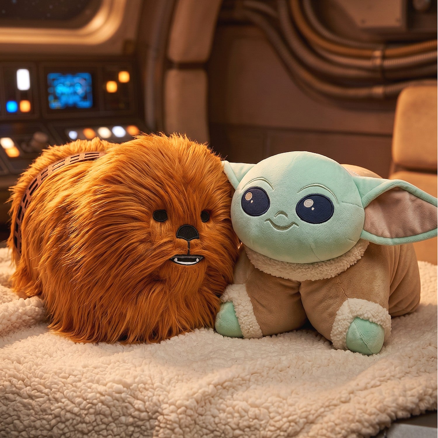 Pillow Pets - Disney Star Wars The Mandalorian Grogu 16-Inch Plush Pillow Pet