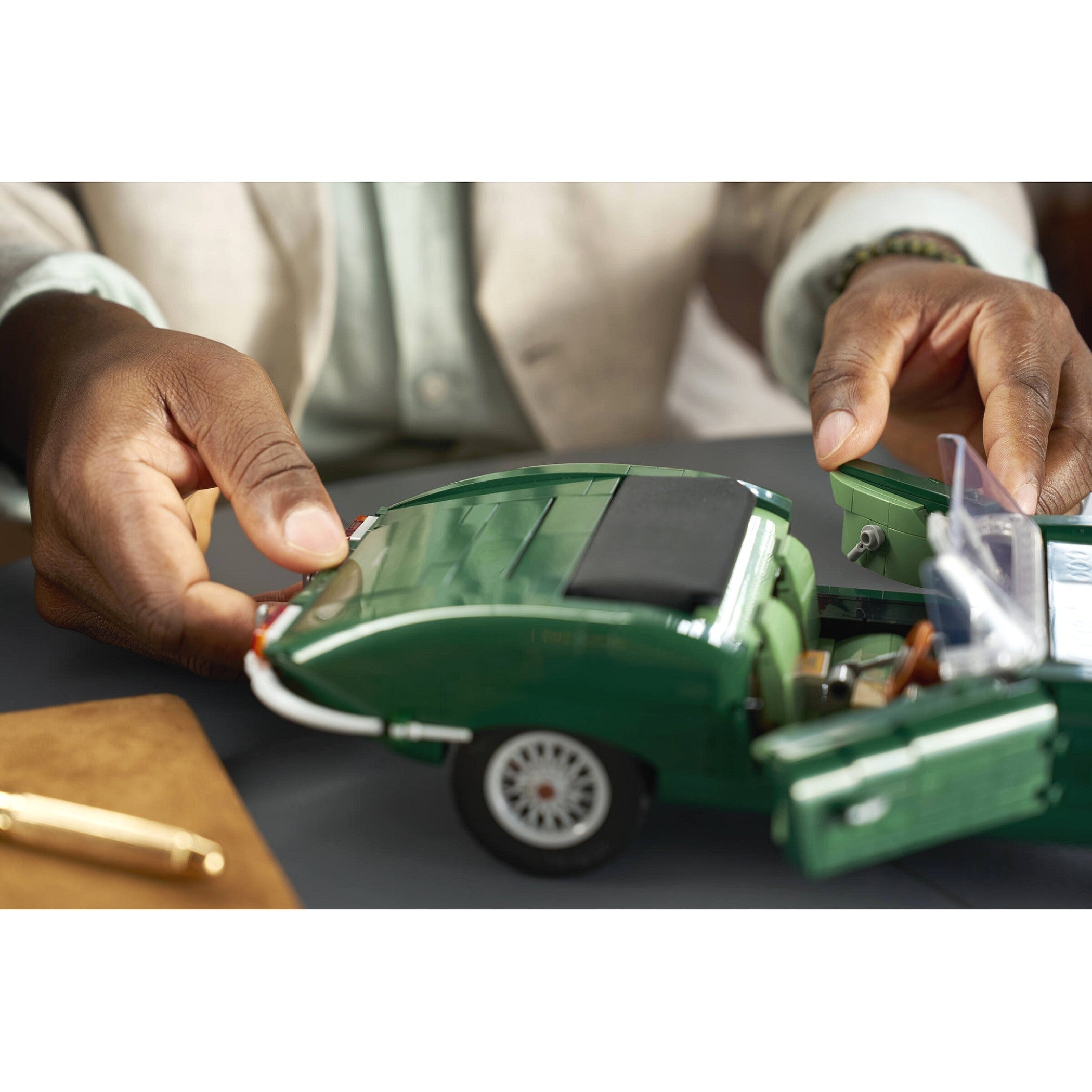 LEGO® 11381 Jaguar E-Type - Icons