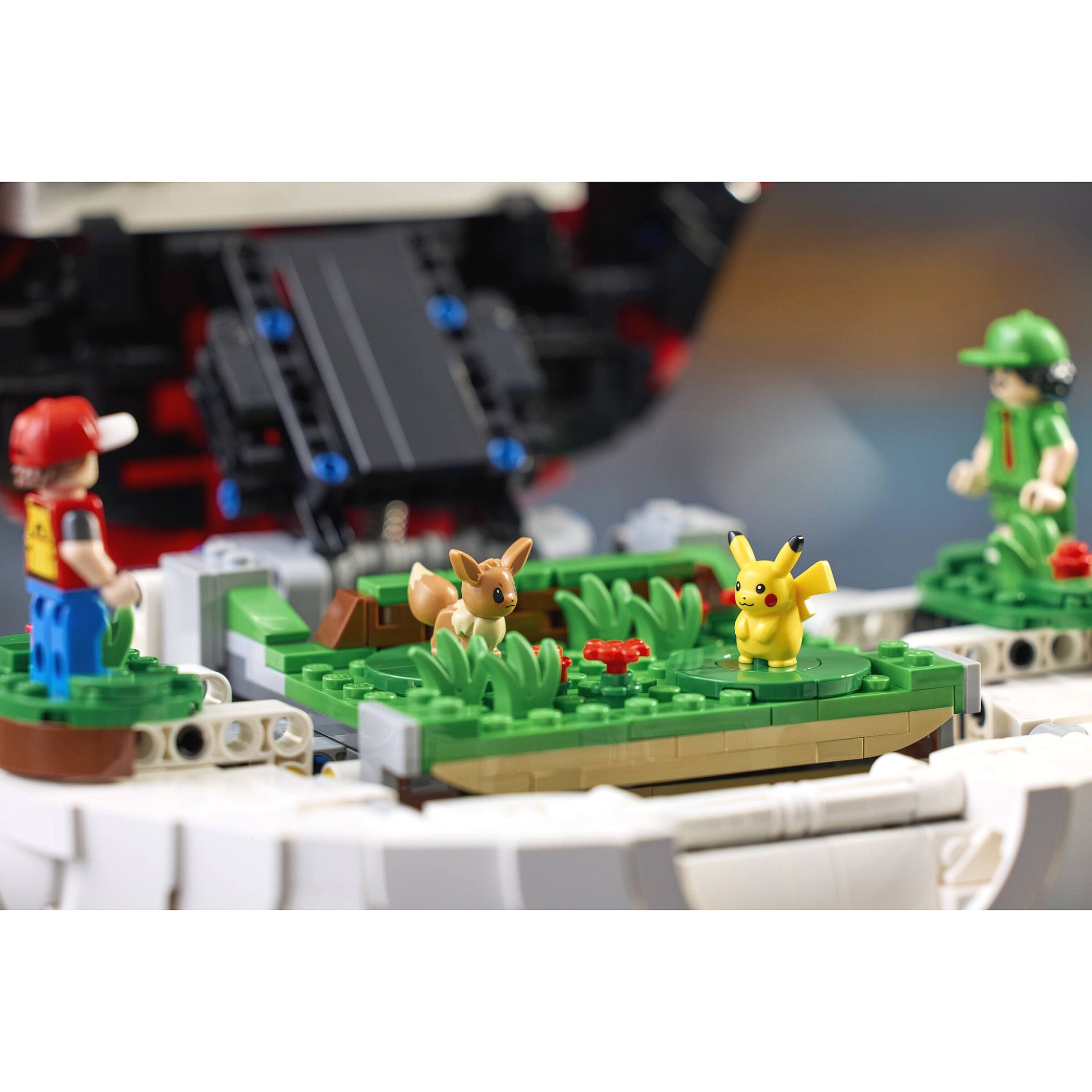 LEGO® 72154 Iconic Trainer Moments Poke Ball - Pokémon™