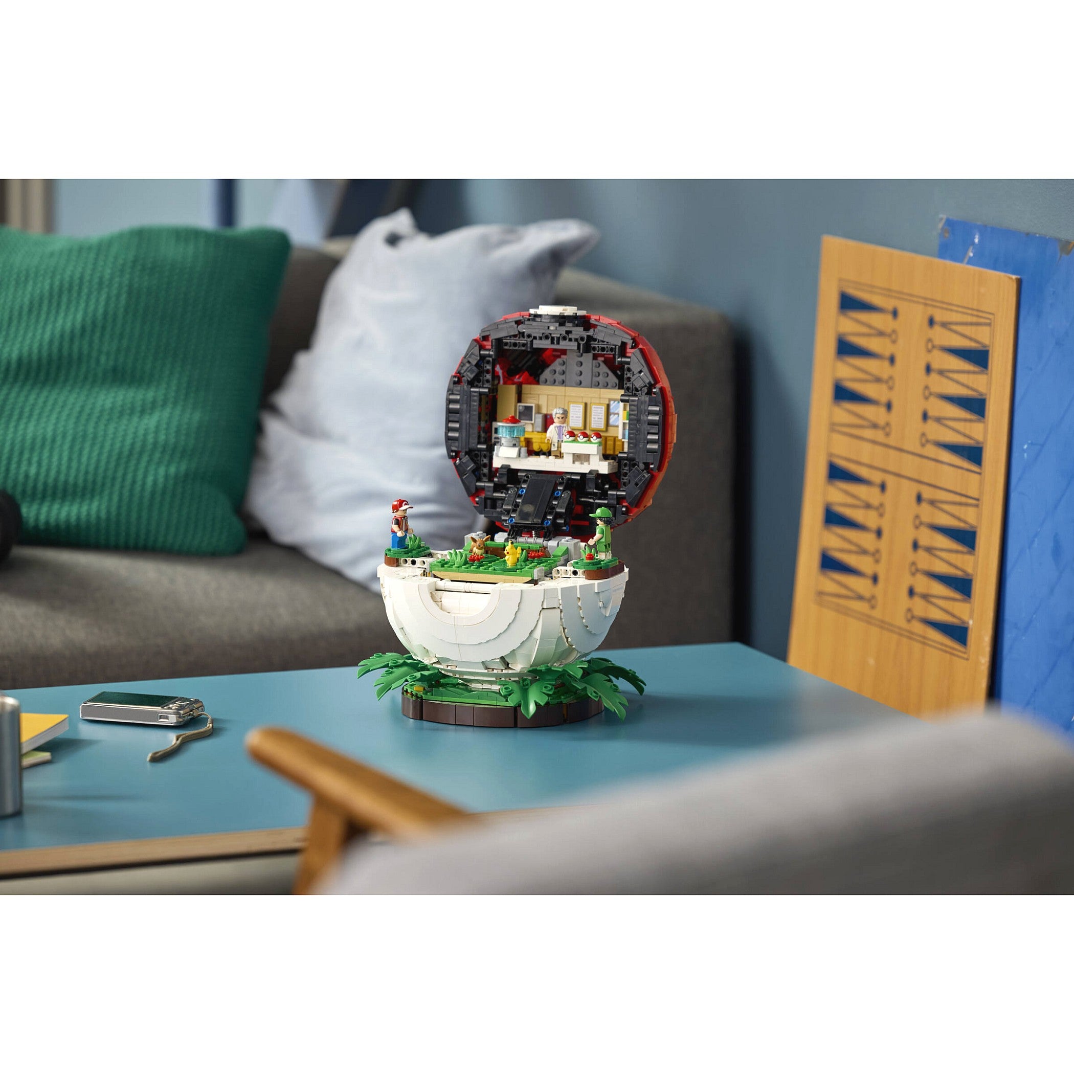 LEGO® 72154 Iconic Trainer Moments Poke Ball - Pokémon™
